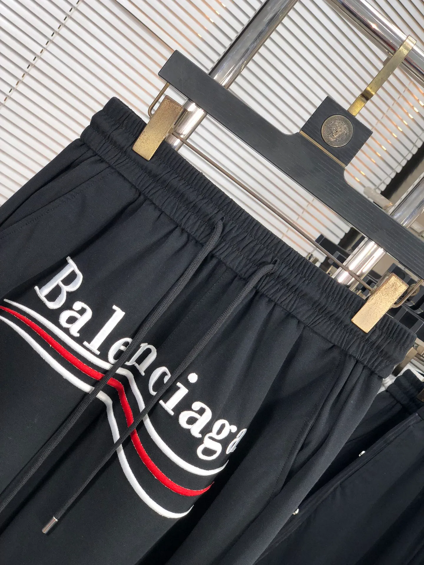 Balenciaga high-end shorts Series 2026 Summer New Arrival men's fashionable casual shorts High quality customized original fabric, special feel, super texture Comfortable and soft Breathable w casual loose fit 3 trend front Size: M-3XL m wear 28.29